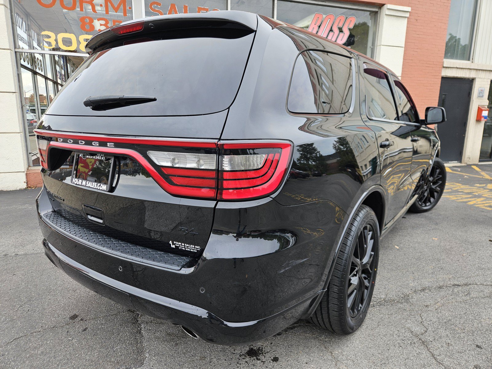 Used 2016 Dodge Durango R/T w/ Blacktop Package AWD/4WD image 16