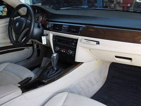 Used 2010 BMW 328i Coupe RWD image 31