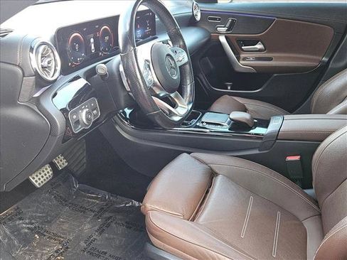 Used 2021 Mercedes-Benz CLA 250 image 16