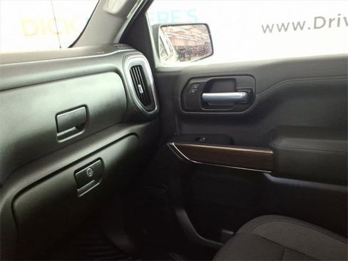 Used 2021 Chevrolet Silverado 1500 RST image 21