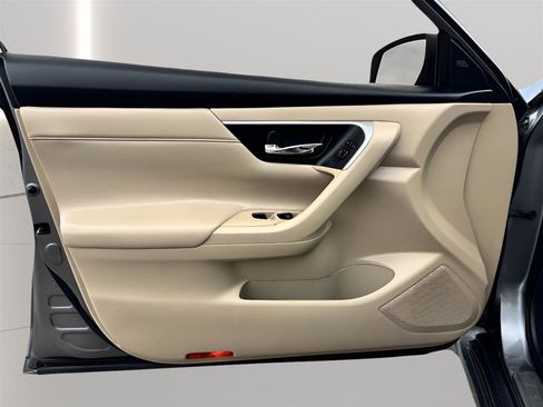 Used 2016 Nissan Altima 2.5 SL image 15