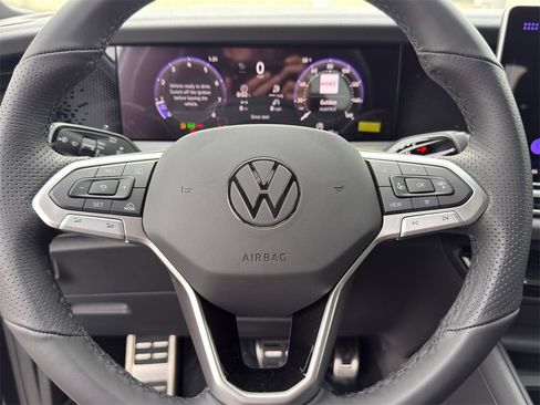 New 2026 Volkswagen Tiguan SE R-Line image 11