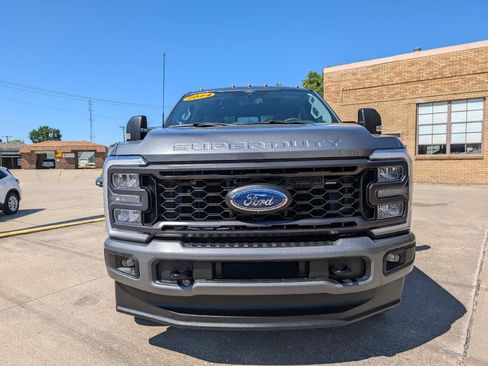 Used 2024 Ford F250 XLT w/ XLT Premium Package AWD/4WD image 3