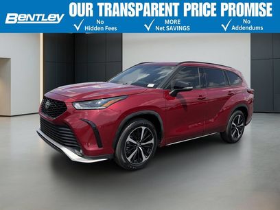 Used 2022 Toyota Highlander XSE