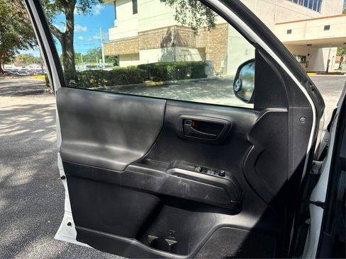 Used 2020 Toyota Tacoma SR RWD image 18