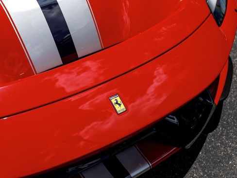 Used 2019 Ferrari 488 Pista Coupe RWD image 50