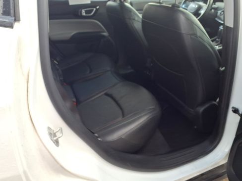 Used 2022 Jeep Compass Limited w/ Elite Group image 19