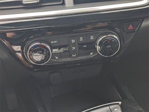 Used 2024 Chevrolet Trax RS w/ Driver Confidence Package image 22