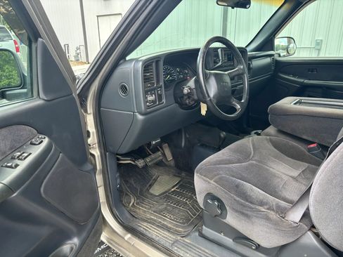 Used 2001 GMC Sierra 1500 4x4 Extended Cab image 16