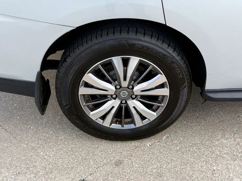 Used 2019 Nissan Pathfinder S AWD/4WD image 42