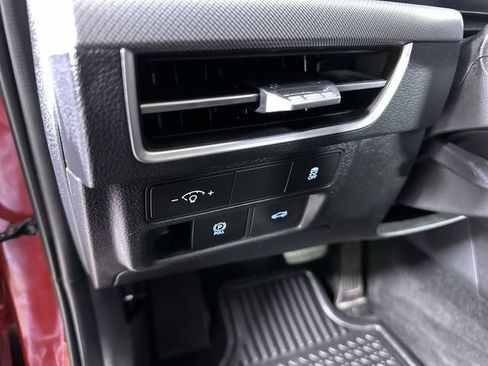 Used 2025 Hyundai Sonata SEL FWD image 18