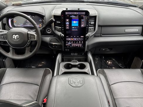 Used 2025 RAM 3500 Laramie image 13