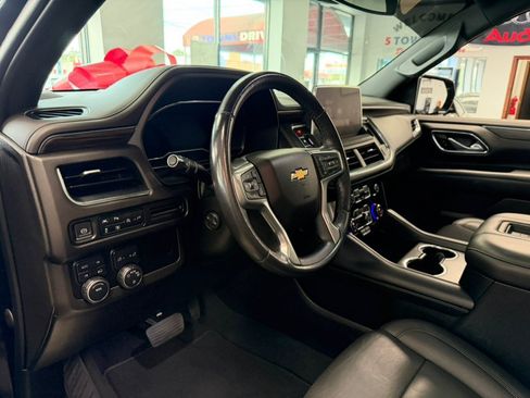 Used 2022 Chevrolet Suburban LT w/ LT Signature Plus Package AWD/4WD image 35