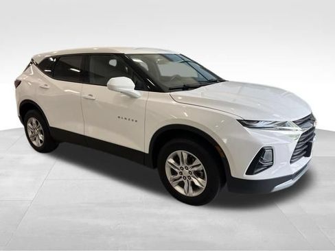 Used 2021 Chevrolet Blazer LT FWD image 3