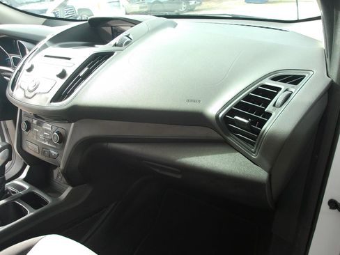 Used 2018 Ford Escape SE FWD image 53
