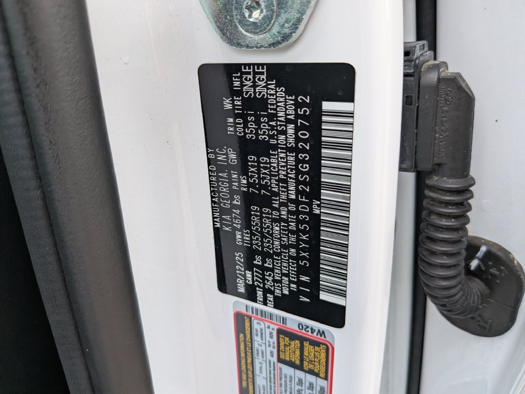 Certified 2025 Kia Sportage SX FWD image 39