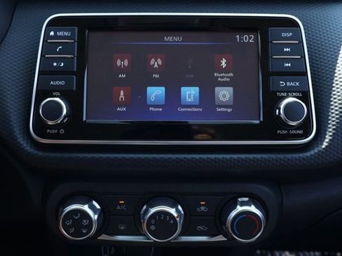 New 2025 Nissan Kicks Play S image 29