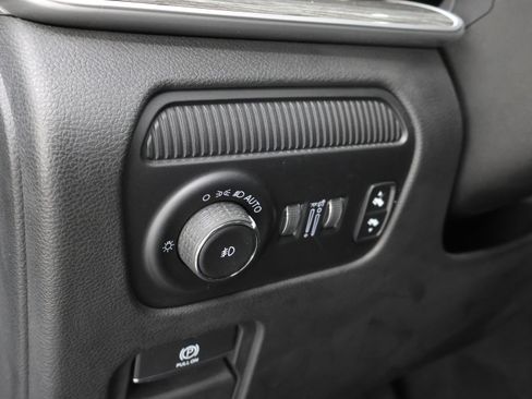 Used 2022 Jeep Wagoneer Series II w/ Premium Group I image 46