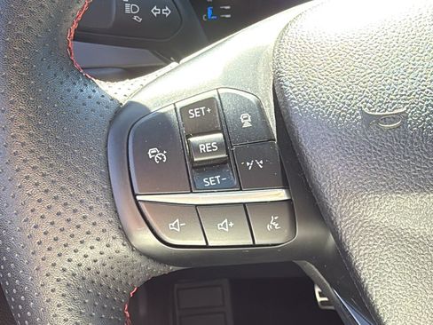 Used 2023 Ford Escape ST-Line w/ Tech Pack #1 AWD/4WD image 13