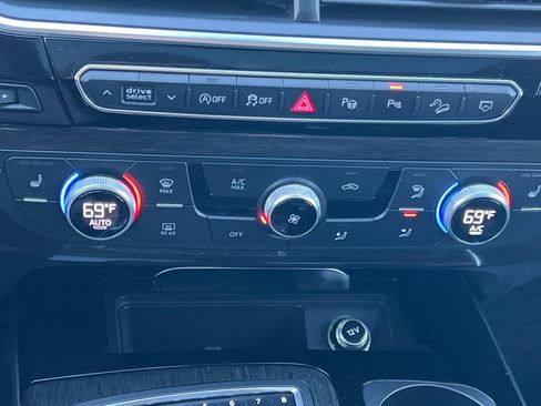 Used 2019 Audi Q7 3.0T Premium Plus w/ Premium Plus Package image 22