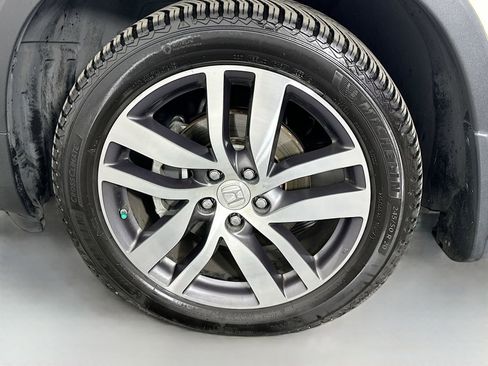 Used 2017 Honda Pilot Touring image 35