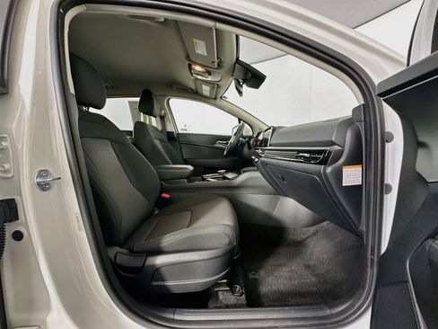 Used 2026 Kia Sportage LX FWD image 30