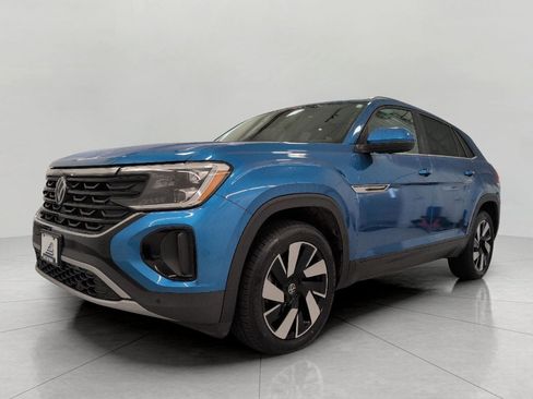 Used 2024 Volkswagen Atlas Cross Sport SE AWD/4WD image 13