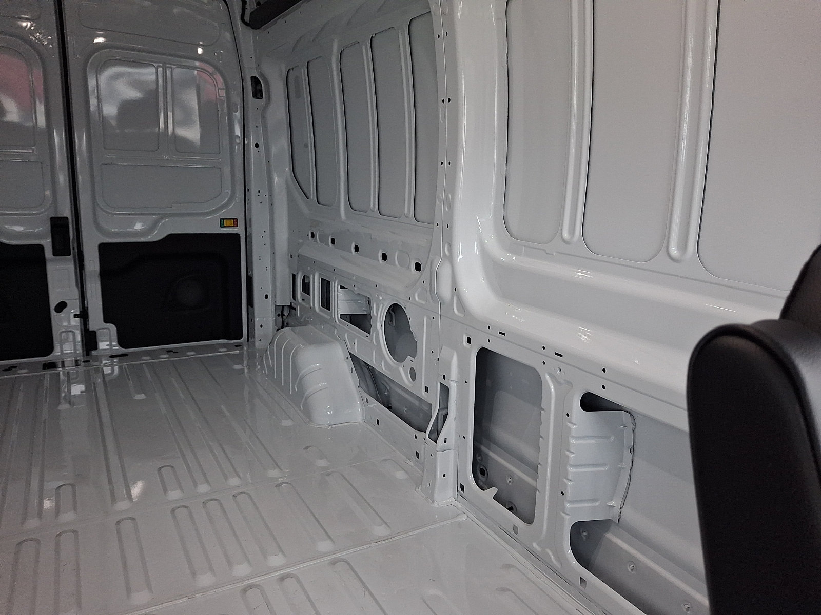 New 2026 Ford Transit 250 148 High Roof RWD image 12