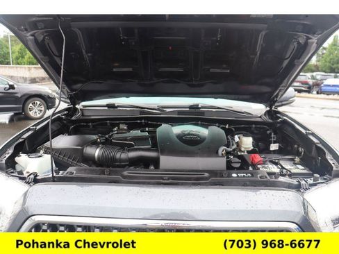 Used 2019 Toyota Tacoma TRD Sport AWD/4WD image 35