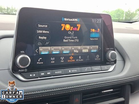 Used 2023 Nissan Rogue SV AWD/4WD image 3