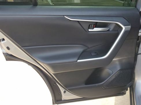 Used 2023 Toyota RAV4 XLE FWD image 13