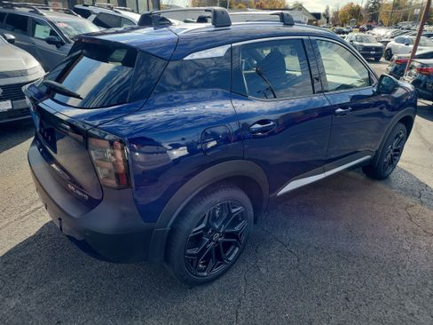 New 2026 Nissan Kicks SR w/ Cold Weather Package image 8