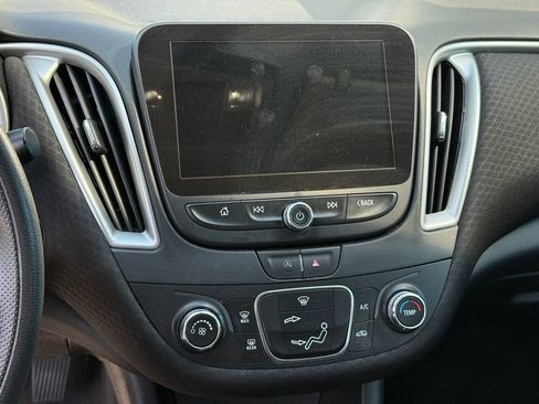 Used 2022 Chevrolet Malibu LS FWD image 7