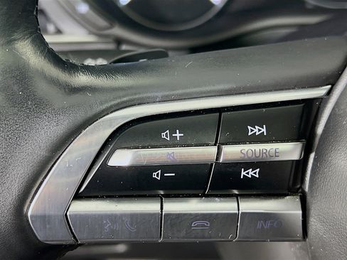 Used 2022 MAZDA MAZDA3 s image 14