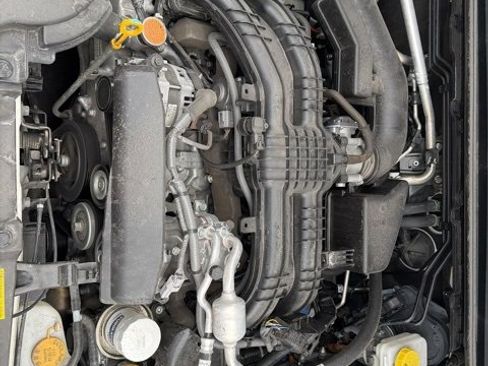 Used 2024 Subaru Crosstrek 2.0i Premium image 25