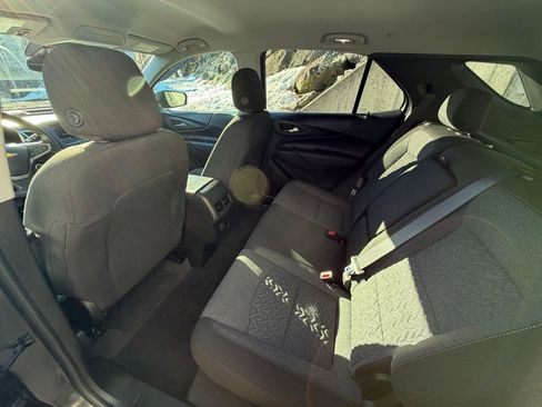 Used 2022 Chevrolet Equinox LT image 18