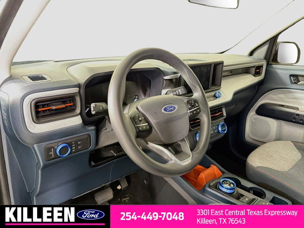 Used 2022 Ford Maverick XLT FWD image 11