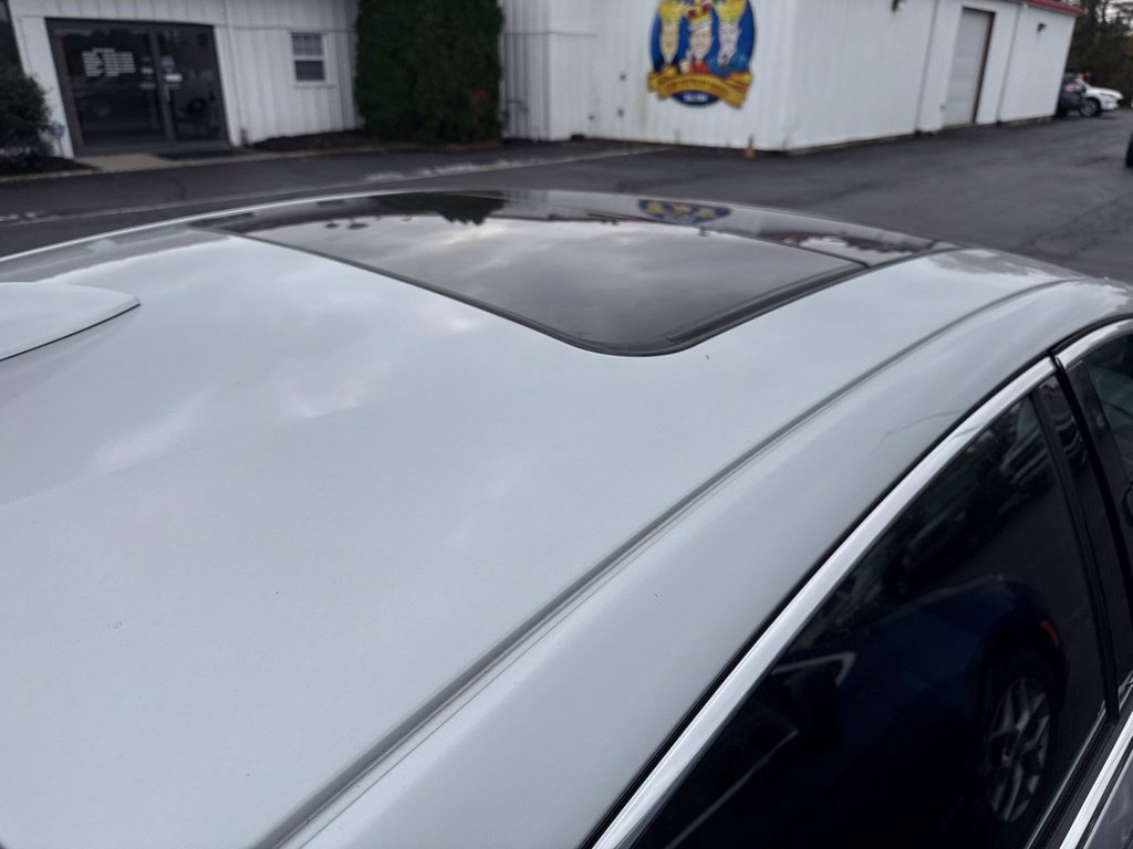 Used 2022 Chevrolet Malibu LT FWD image 26