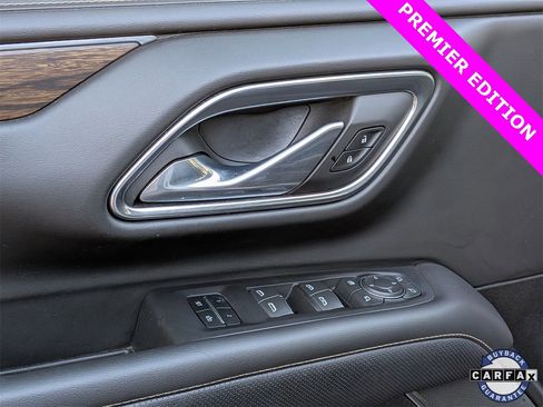 Used 2023 Chevrolet Suburban Premier image 8