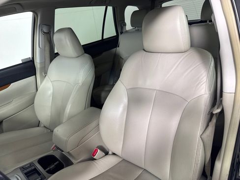 Used 2014 Subaru Outback 2.5i Limited w/ Moonroof Package image 13