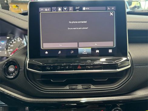 New 2026 Jeep Compass Limited image 18