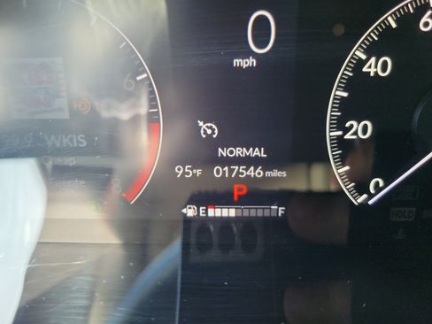 Used 2024 Honda HR-V EX-L image 30