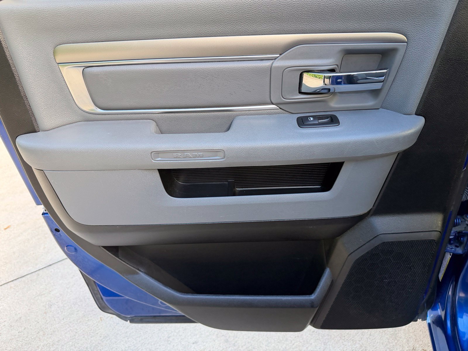 Used 2019 RAM 1500 Big Horn AWD/4WD image 9