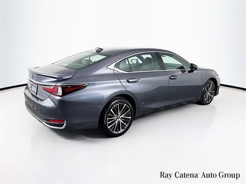 Certified 2023 Lexus ES 250 w/ Premium Package image 7