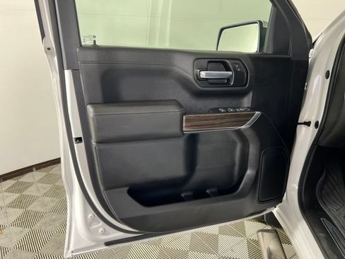 Used 2022 Chevrolet Silverado 1500 LT AWD/4WD image 10