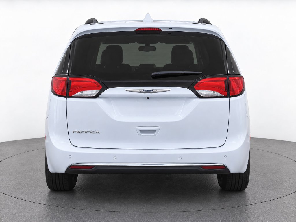 Used 2019 Chrysler Pacifica Touring-L Plus w/ Tire & Wheel Group FWD image 9