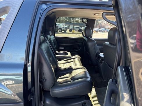 Used 2003 Chevrolet Avalanche 4x4 w/ Suspension Package, Off-Road image 24