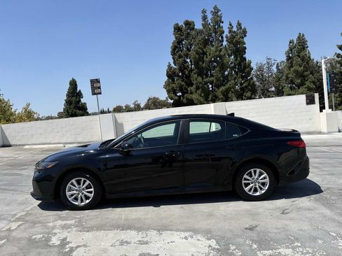 Used 2026 Toyota Camry LE FWD image 10