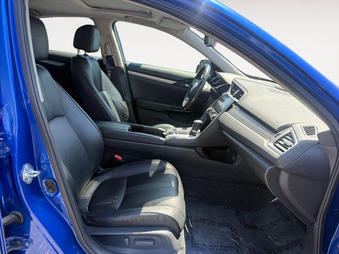 Used 2016 Honda Civic Touring image 19