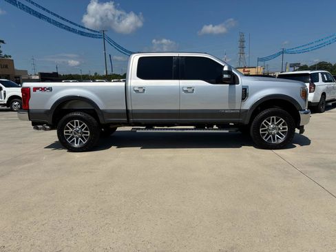 Used 2018 Ford F250 Lariat w/ Lariat Value Package AWD/4WD image 5